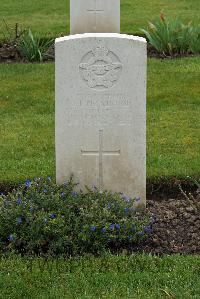 Harrogate (Stonefall) Cemetery - McKinnon, John Lockwood